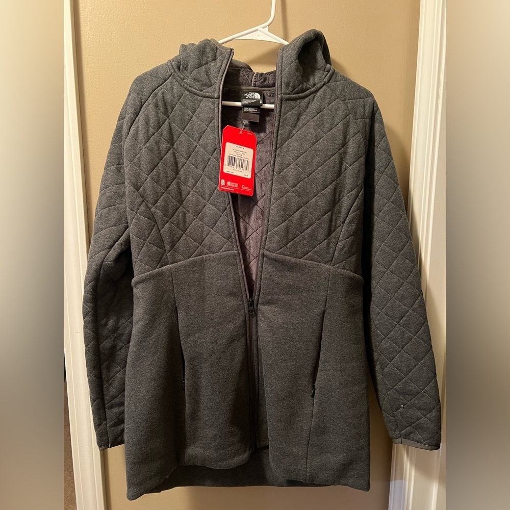 The North Face Graphite Quilted Jacket - Picture 1 of 4